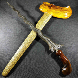 Keris Dhapur Sengkelat