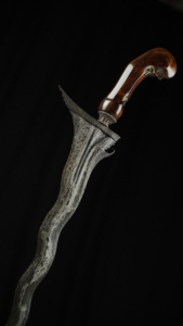 Keris Parungsari Luk 13