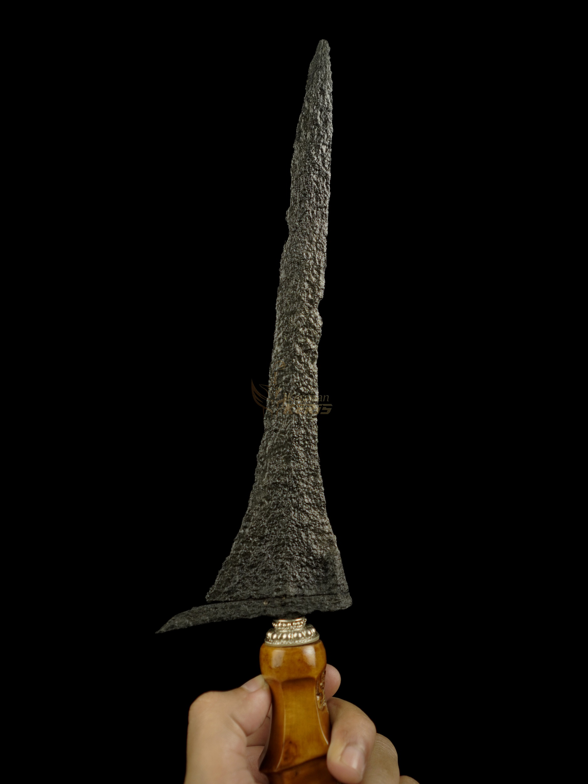 Keris Tindih Abad 12