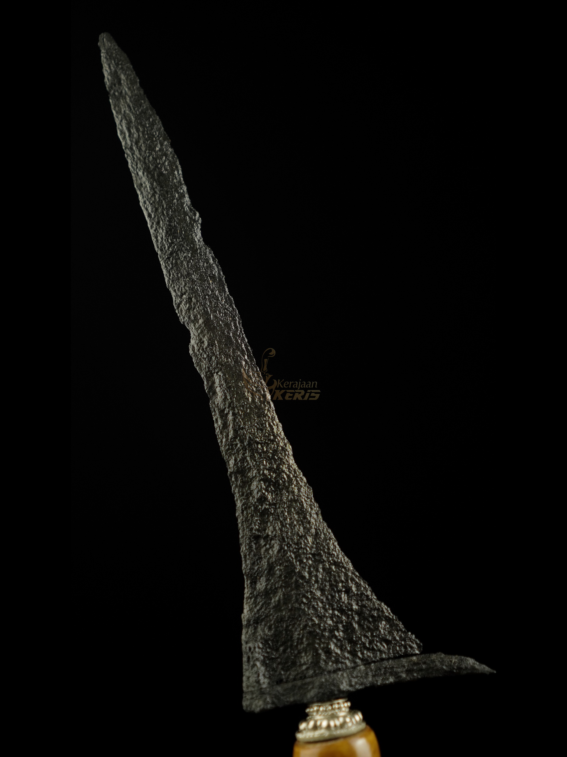 Keris Tindih Abad 12