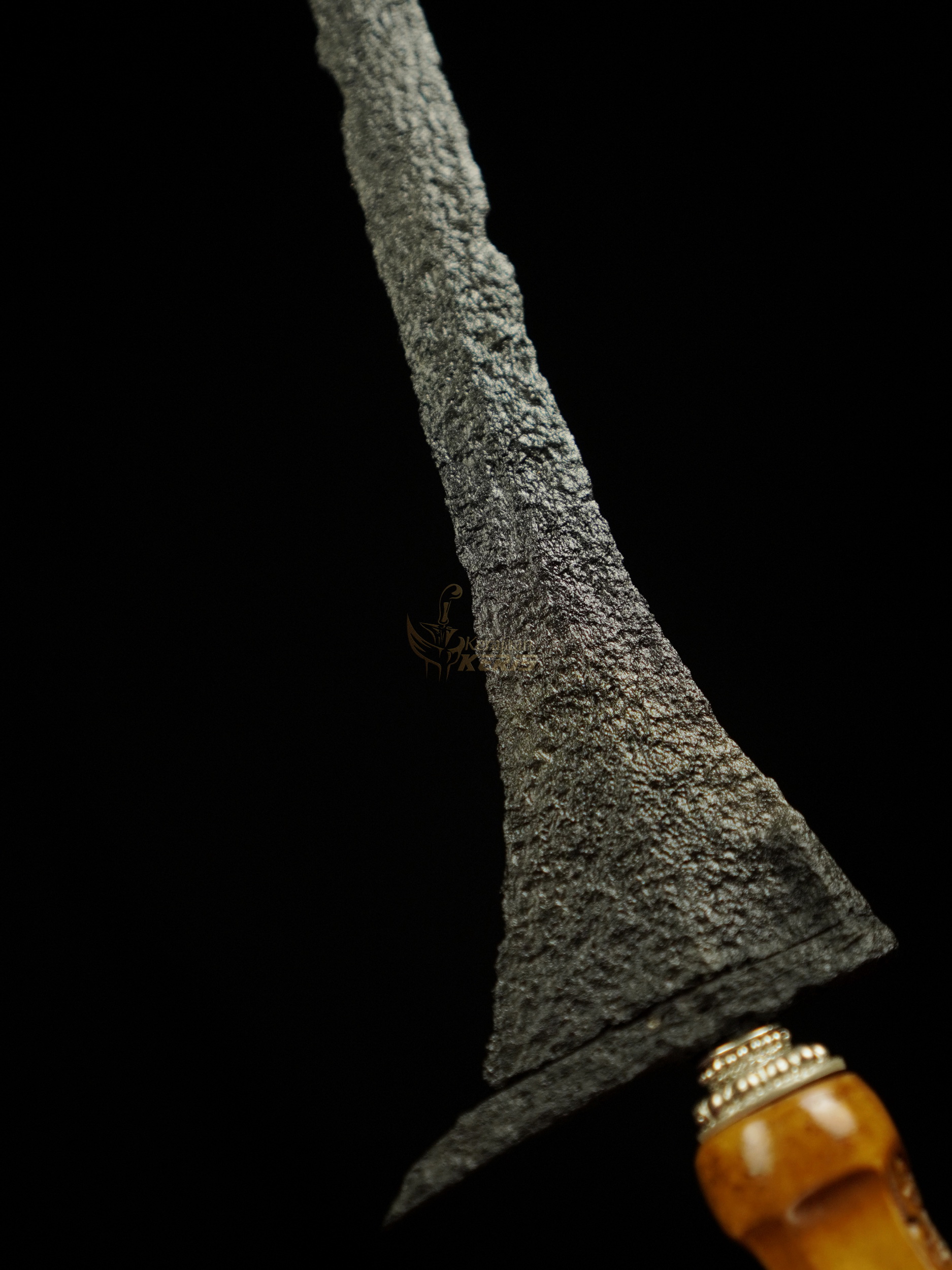 Keris Tindih Abad 12