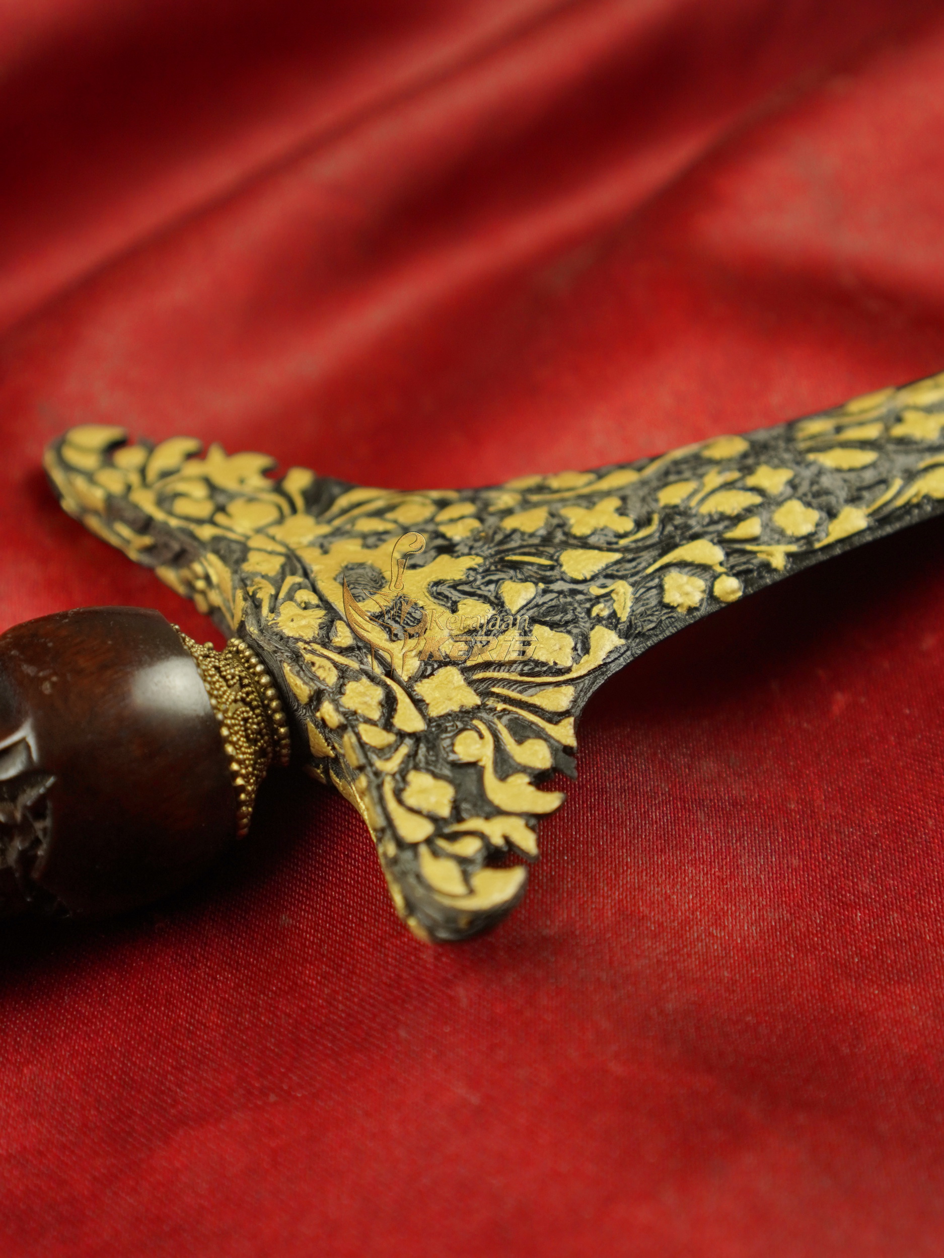 Keris Sepang Kinatah Emas Kamarogan