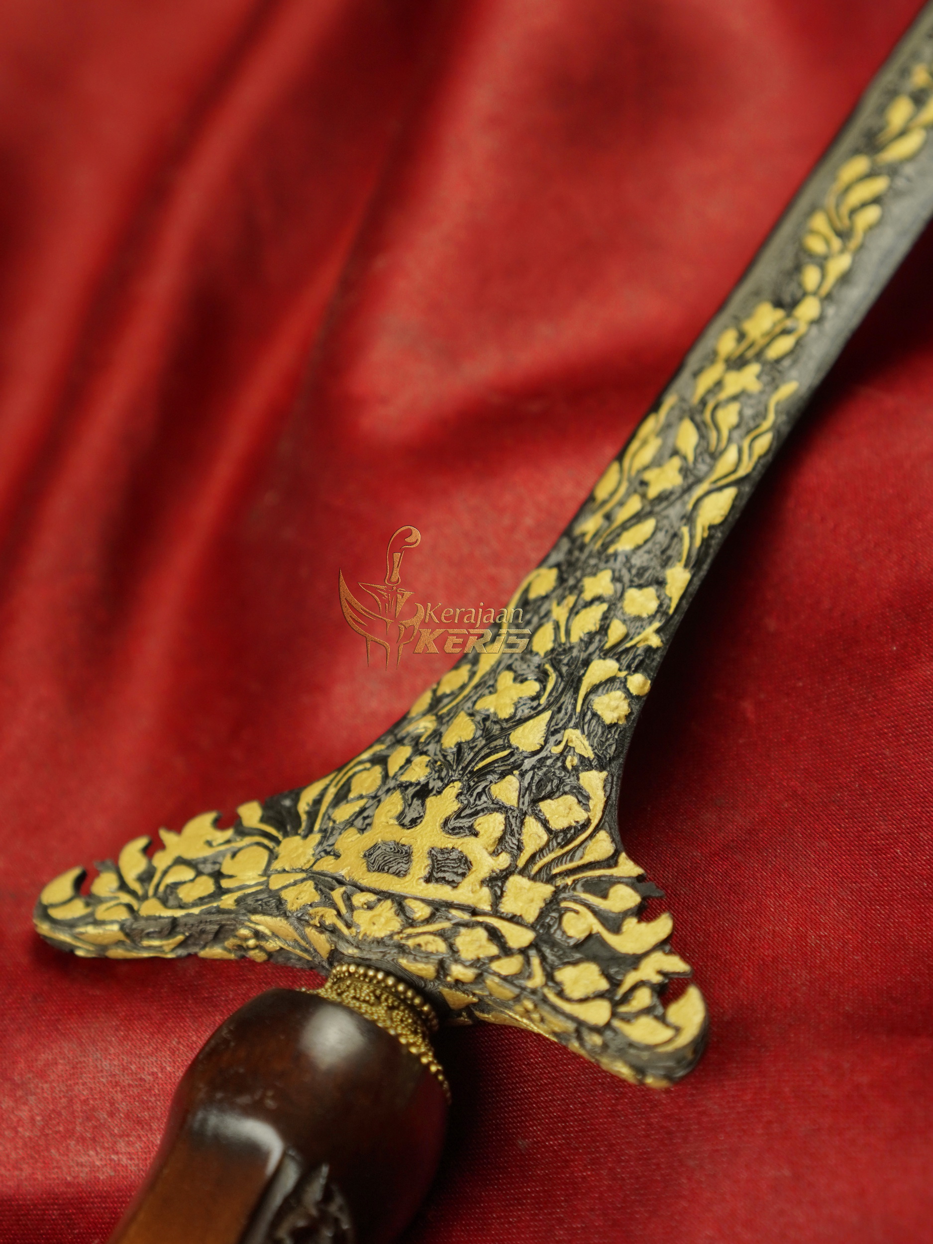 Keris Sepang Kinatah Emas Kamarogan