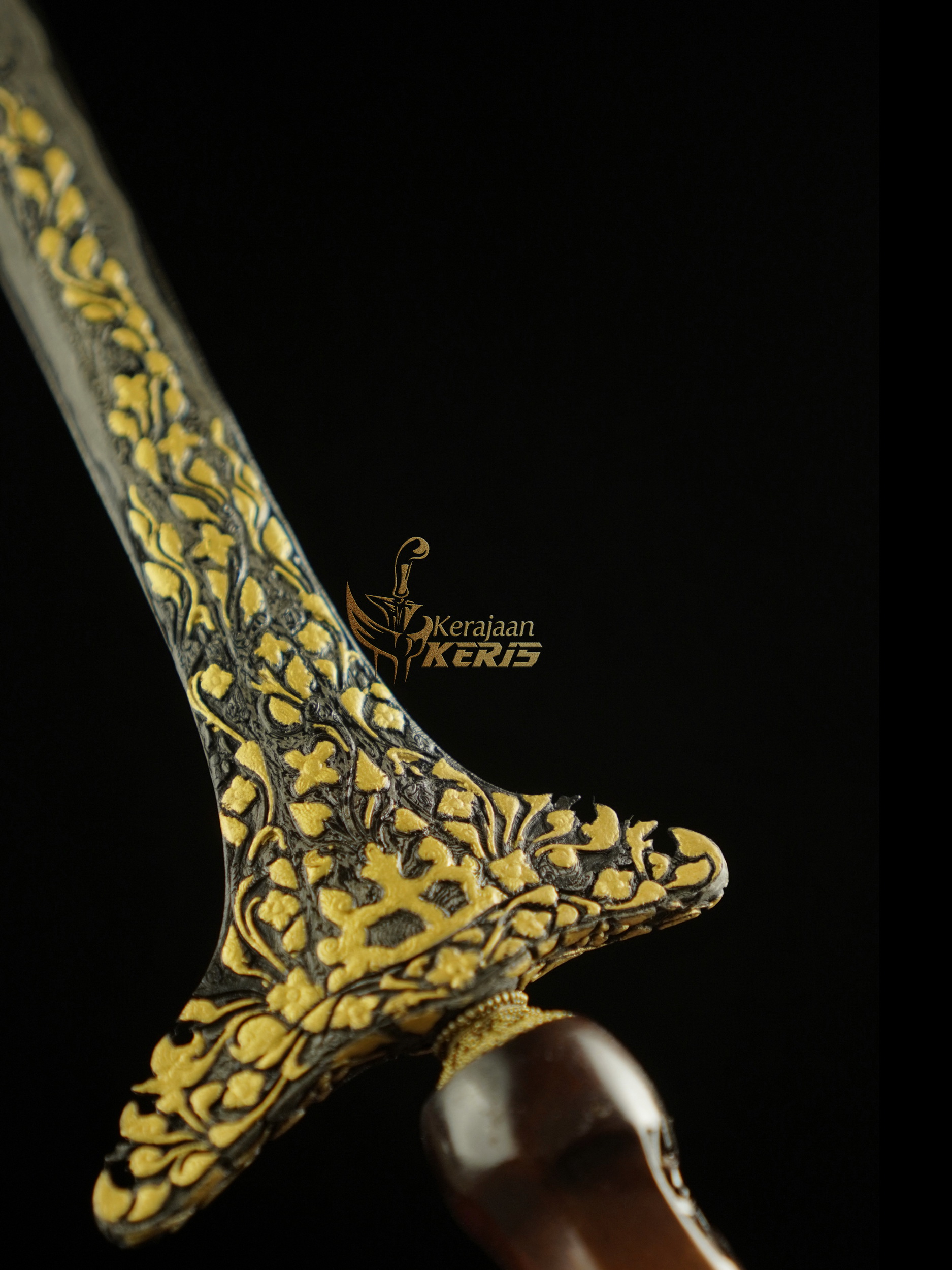 Keris Sepang Kinatah Emas Kamarogan