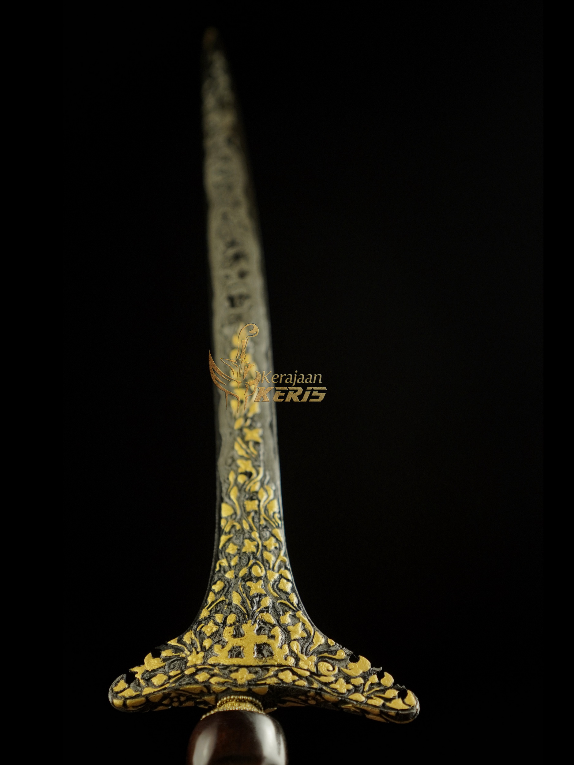 Keris Sepang Kinatah Emas Kamarogan