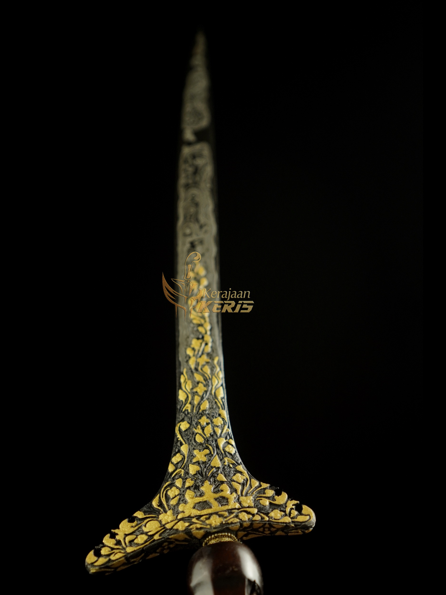 Keris Sepang Kinatah Emas Kamarogan